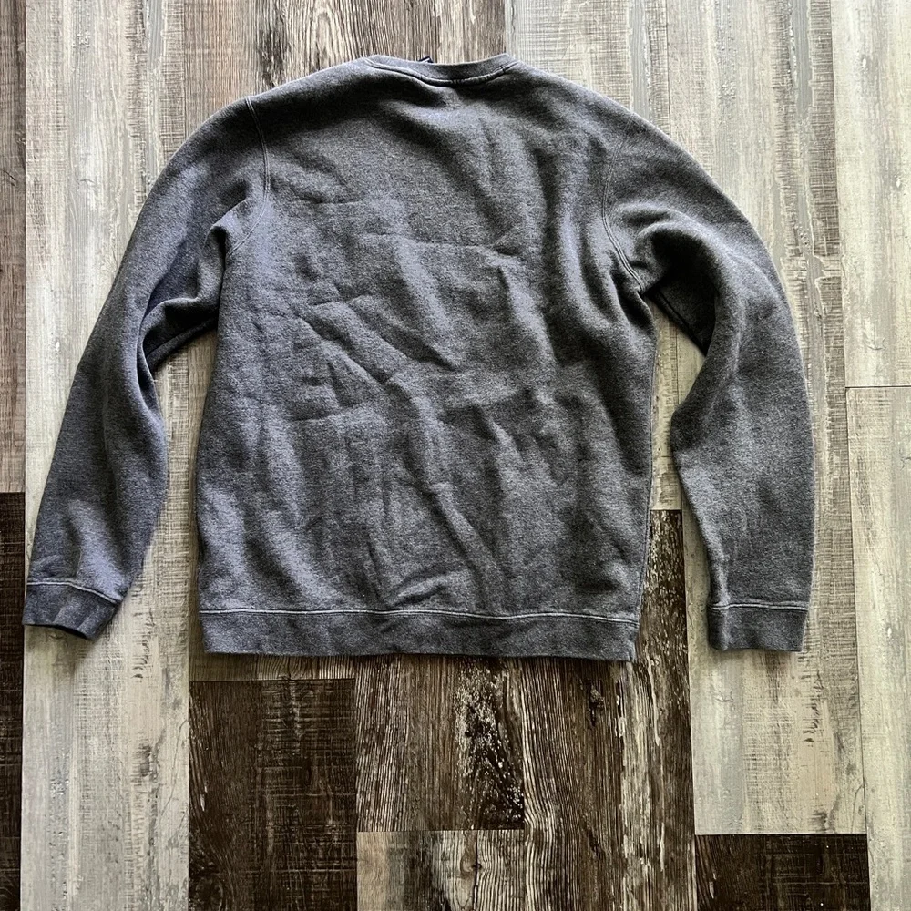 Nike Gray Crewneck Sweater with Iconic Swoosh Size Medium - Picture 2 of 4